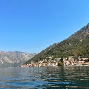 From Albania 🇦🇱 to Montenegro 🇲🇪.On arrive directement aux bouches de Kotor, très touristiques, mais on comprend pourquoi 🤩.#montenegro #landscape #kotor